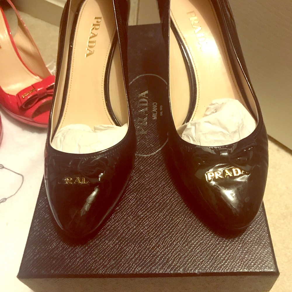 💯 %Prada Very comfortable